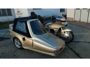 GOLD WING INTERSTATE OLDALKOCSIS MOTOR 4 SZEMÉLYES