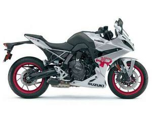 SUZUKI GSX 8R BLACK WEEK AKTION 24.- 29.11.2025 SILBER