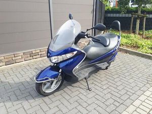 SUZUKI BURGMAN UH 125 BAUJAHR 2008