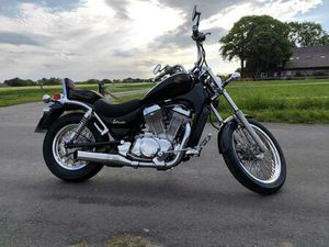 SUZUKI INTRUDER 750 CHOPPER