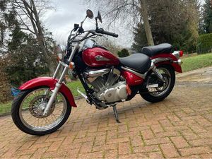 SUZUKI INTRUDER LS 125. 6500KM. ERSTE HAND! LIEFERUNG MÖGLICH!