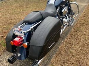 2004 HARLEY ROAD KING CUSTOM LOW MILES!!!!