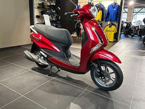 EINEN NEUEN YAMAHA D`ELIGHT 125