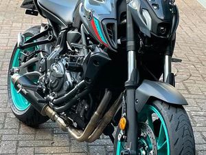 YAMAHA MT 07 BJ 2022