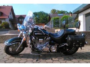 YAMAHA XV 1600 WILDSTAR - CRUISER MIT WINDSCHILD