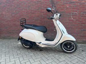 VESPA SPRINT WHITE — SCOOTERS | VESPA — MARKTPLAATS