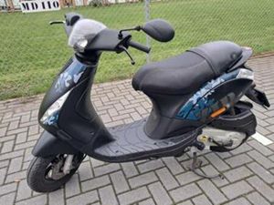 PIAGGIO ZIP SCOOTER 25KM — SCOOTERS | PIAGGIO — MARKTPLAATS