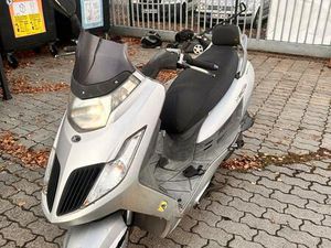KYMCO YAGER GT SCHLACHTER
