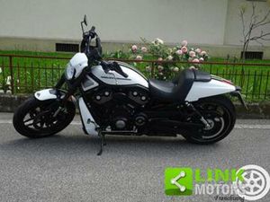 HARLEY-DAVIDSON V-ROD VR1