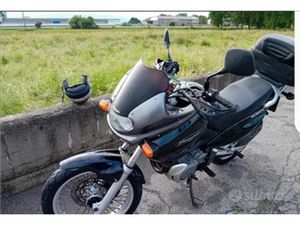 SUZUKI XT FREEWIND 650