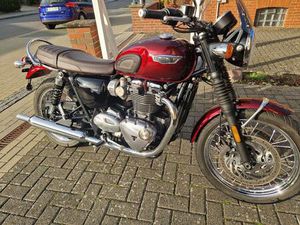 TRIUMPH BONNEVILLE T120 ABS IM ABSOLUTEN TOP ZUSTAND