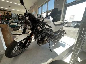 2022 HUSQVARNA VITPILEN 401 SAVE $1759 RABAIS