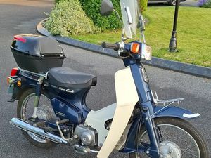 HONDA C90