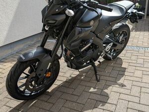 YAMAHA MT-125
