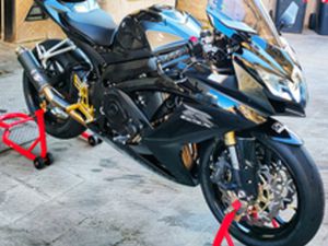 SUZUKI GSX-R 600 K8