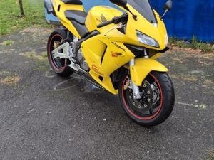 ② HONDA CBR 600RR 2003