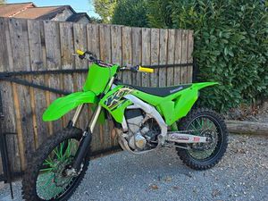 450 KXF