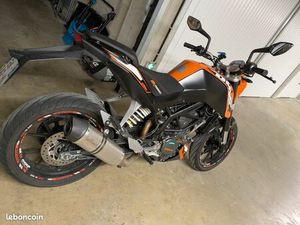 KTM DUKE 125