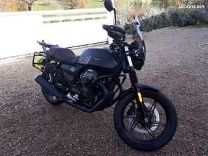 MOTO GUZZI V7 STONE 2025