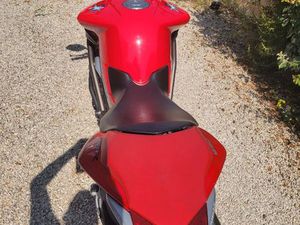 MV AGUSTA BRUTALE 990 R