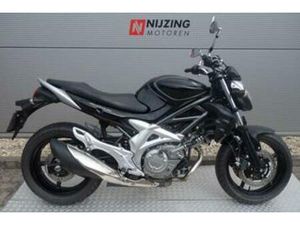 SUZUKI GLADIUS (BJ 2010) — MOTOREN | SUZUKI — MARKTPLAATS