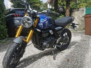 TRIUMPH SPEED 400