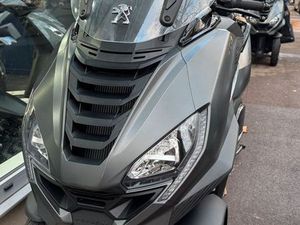 PEUGEOT METROPOLIS GT 400I - SEULEMENT 1 366KMS