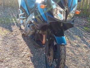 VEND MOTO 1000 VSTROM