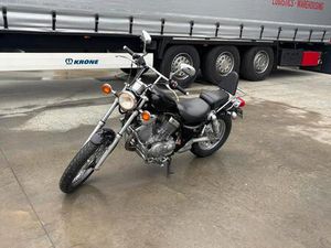 ② YAMAHA VIRAGO XV535
