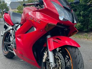 HONDA VFR 800 VTEC