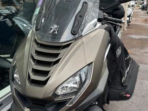 PEUGEOT METROPOLIS SW 400I - GARANTIE ET RÉVISÉ