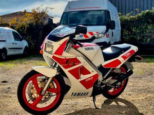 YAMAHA 250 TZR COLLECTION