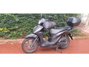 HONDA VISION 110 SCOOTER