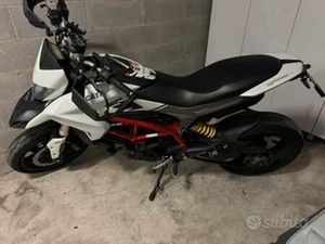 DUCATI HYPERMOTARD 939