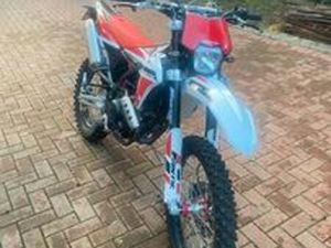 FANTIC XEF 125 - 2022