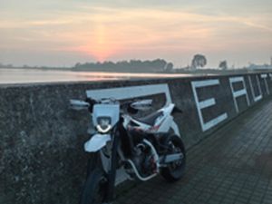 2011 HUSQVARNA SMS 125