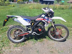 50 PRO + ZUSÃ¤TZLICHER SATZ REIFEN MIT FELGEN