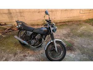 YAMAHA SR 400 - 2014