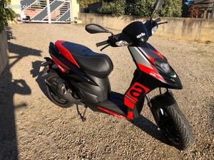 SCOOTER APRILIA 50 SR