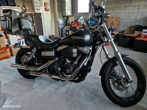 HARLEY DAVIDSON DYNA STREET BOB 1584