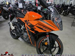 2022 KTM RC 390