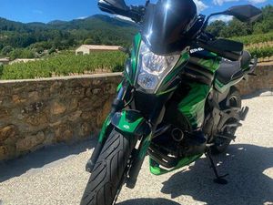 MOTO KAWASAKI ER6N DE 2016 PREMIERE MAIN AVEC OHLINS /SELLE CONFORT /PROTÈGE MAINS /LEDS.ETC…