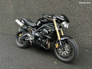 STREET TRIPLE 675 - 2008 - 31 500KMS