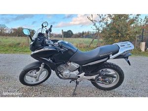 HONDA VARADERO 125 NOIR