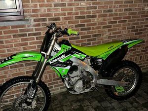 ② KAWASAKI KXF 250 2012