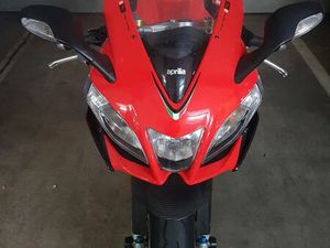 APRILIA RSV4 FACTORY APRC (MONOCOQUE/SOZIUS WÄHLBAR)