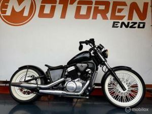 HONDA VT 600 SHADOW PROF CUSTOM BOBBER UNIEK WHITEWALLS ETC — MOTOREN | HONDA — MARKTPLAATS