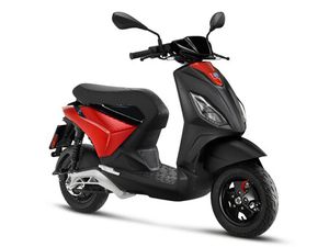 PIAGGIO 1 PLUS 45KM/H FULL ELECTRIC - AB 15 JAHREN