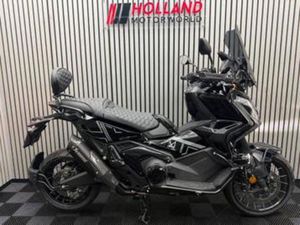 HONDA X-ADV 750 2024 AKRAPOVIC XADV X ADV CUSTOM ZWART — MOTOREN | HONDA — MARKTPLAATS