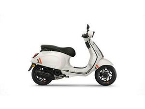 VENDO VESPA SPRINT 50 S (2023 - 25) NUOVA A MONZA (CODICE 9889518) - MOTO.IT